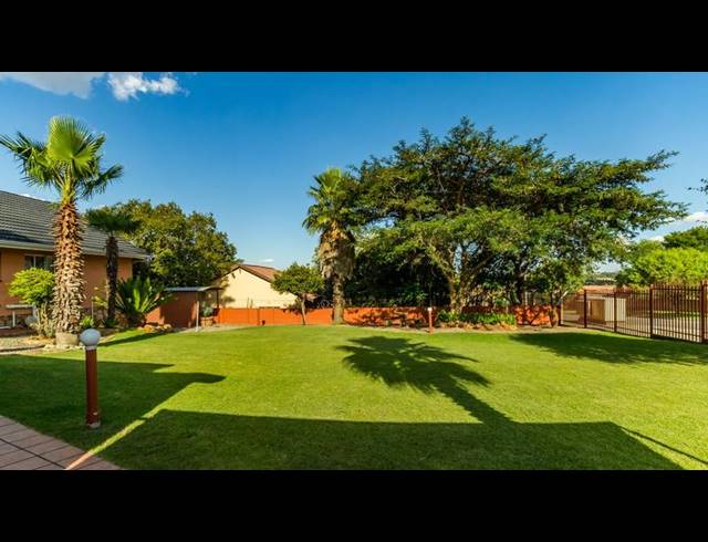 3 BEDROOM HOUSE FOR SALE IN NOORDHEUWEL